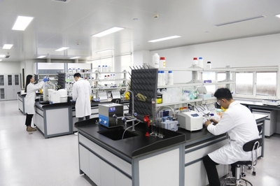 三強聯(lián)合，共筑創(chuàng)新高地 華森制藥與中科計算技術(shù)西部研究院、哲源科技簽署戰(zhàn)略合作協(xié)議